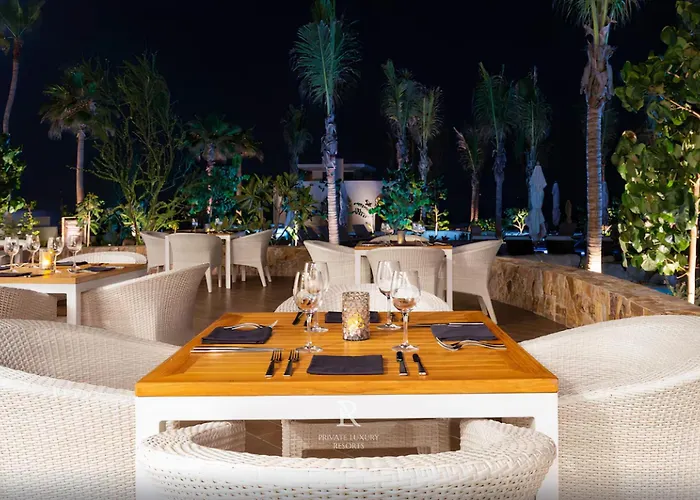 Two Bedroom Ocean View - La Valencia Station touristique